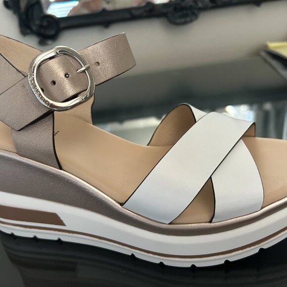 Nero Giardini Sandals - Picture 3 of 7